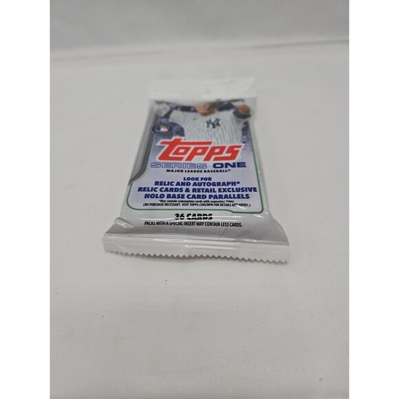 2025 Topps Series One Major League Baseball 36 Card Hanger Fat Pack - NEW! - Picture 9 of 12